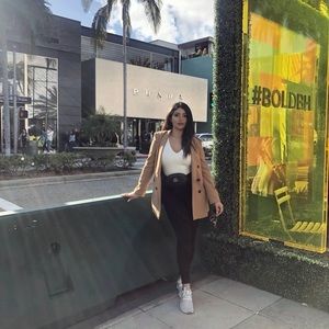 Meet your Posher, Tutku ceren